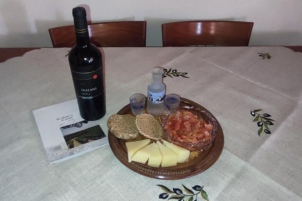 Olive Grove Skalani *